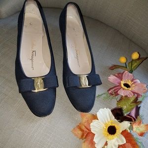 Vintage Salvatore Ferragamo 8